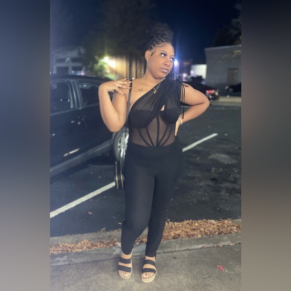 LIKE THIS LISTING TO BE NOTIFIED WHEN I GO LIVE‼️‼️ - Picture 2 of 4